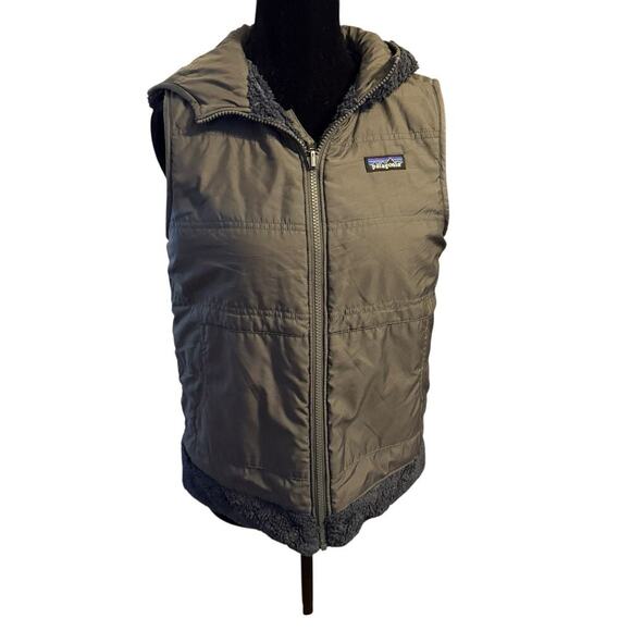 Women's Patagonia Los Gatos Hooded Quilted Blue & Gray Vest Reversible Sz Small - Picture 1 of 12